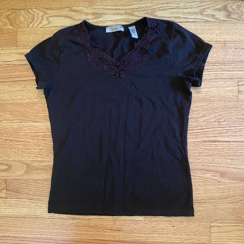 i.e. short sleeve shirt, Size Small